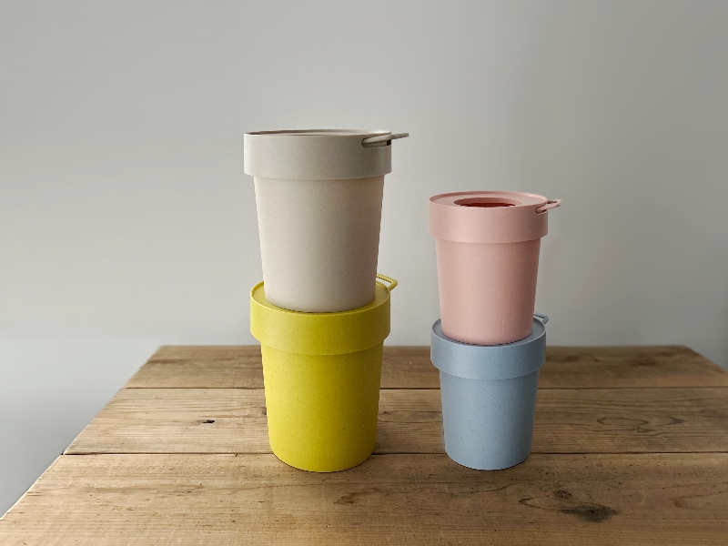 cestino per rifiuti impilabile con coperchio